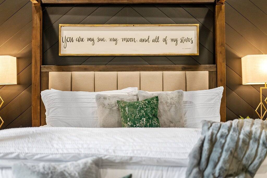 Moonrise Cabin-King Bed+Bunk Nook-Hot Tub-Swings in Broken Bow, Broken Bow Lake