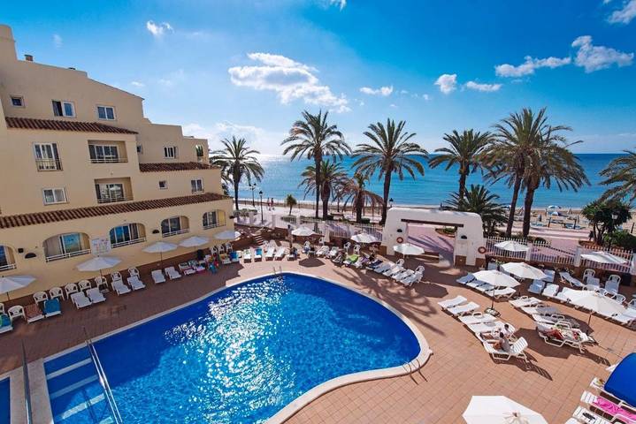 Apartahotel para 2 personas, con terraza en Ibiza