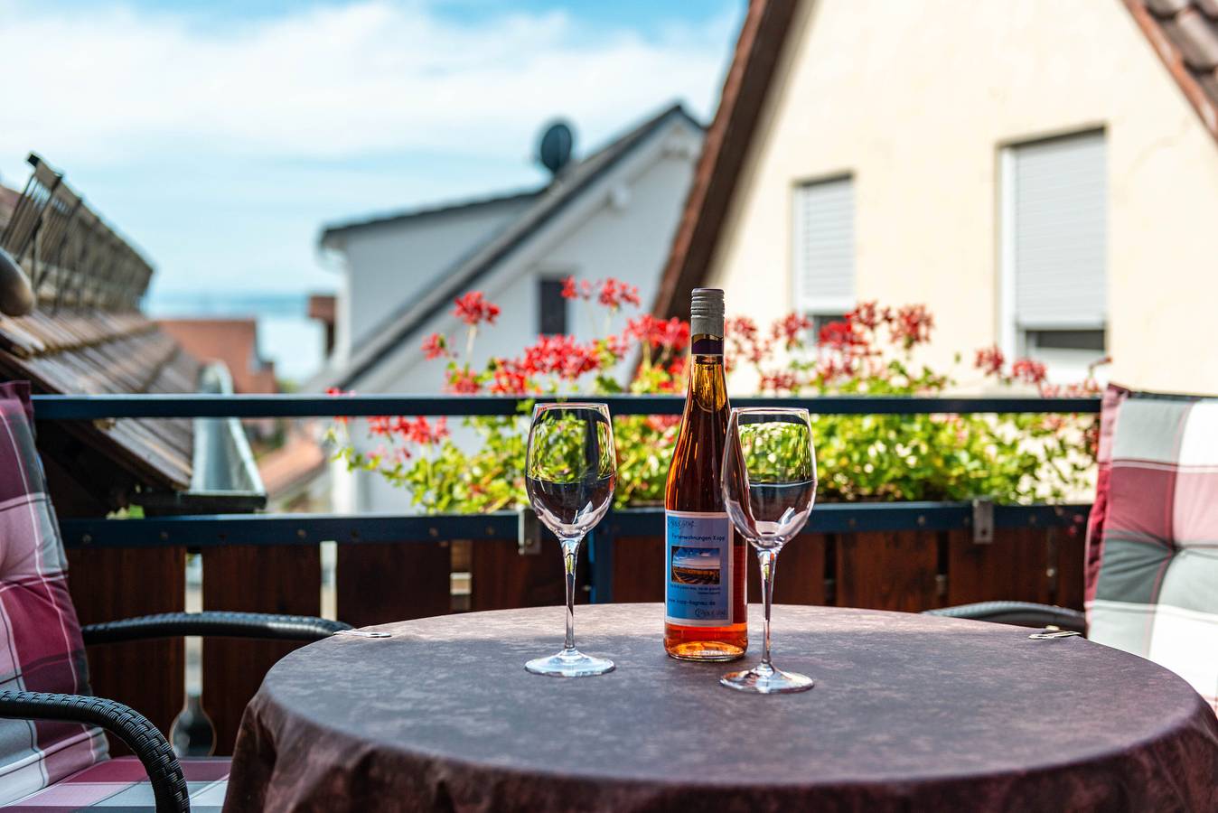 Ganze Wohnung, Ferienwohnung '3' mit privatem Garten, Balkon und Wi-Fi in Hagnau am Bodensee, Region Bodensee-Oberschwaben