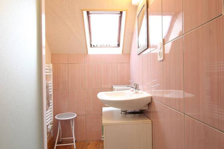 Gîte pour 3 personnes, avec jardin à Surville - 4