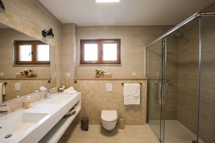 Villa pour 8 personnes, avec balcon et jardin à Promajna - 4