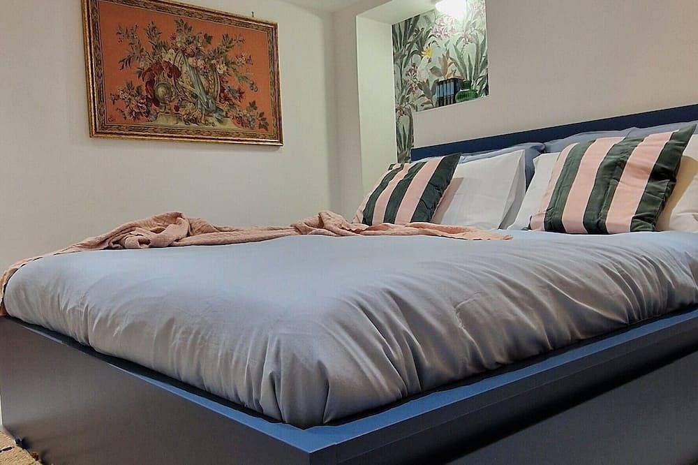 Apartamento entero, Cozy apartment in charming Roma with Ac, Wifi in Centro de Roma, Roma