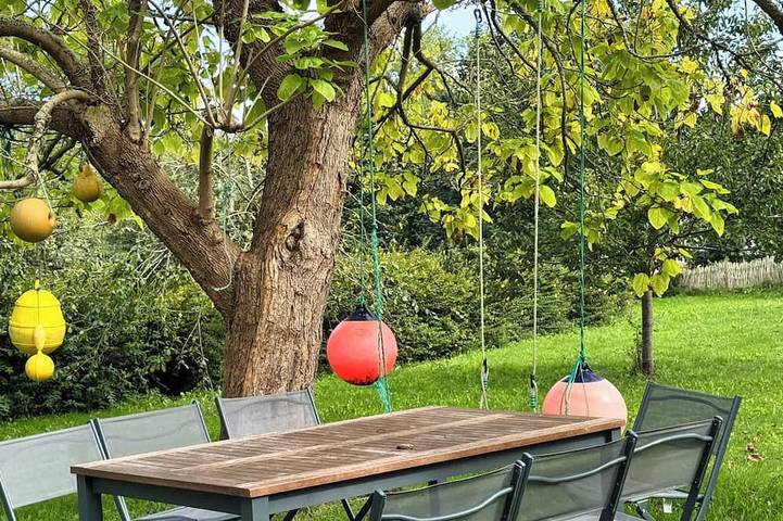 Location de vacances pour 8 personnes, avec Balcon et Jardin à Saint-Jean-du-Doigt