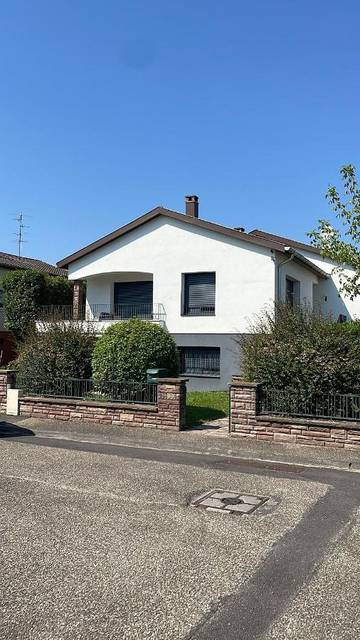 Gîte pour 2 personnes, avec jardin et terrasse à Hœnheim