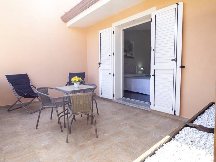 BnB für 10 Personen, mit Ausblick und Terrasse auf Sardinien