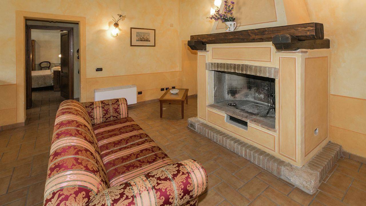 Agriturismo per 4 persone con piscina in Narni, Provincia di Terni