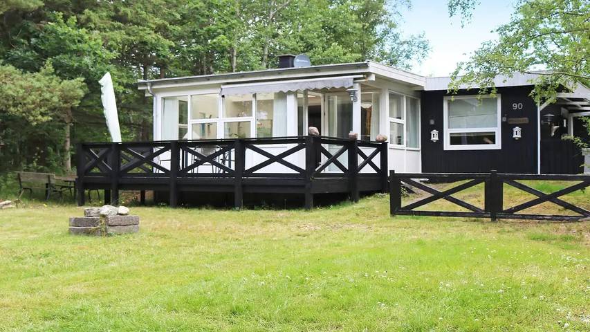 Ferieudlejning for 7 personer, med terrasse, husdyr tilladt i Hadsund