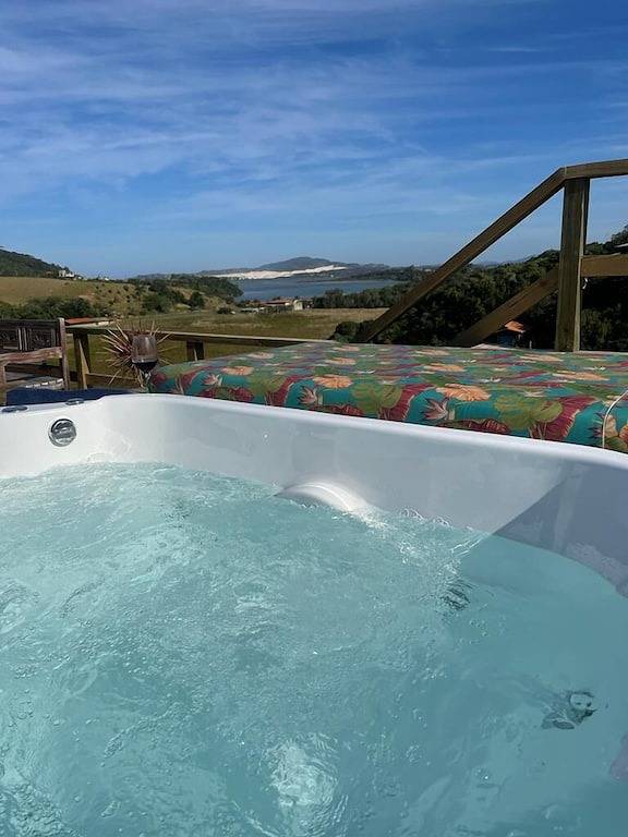 Casas e apartamentos de temporada para 24 pessoas, com jardim e balcão e ainda jacuzzi, com animais de estimação em Santa Catarina