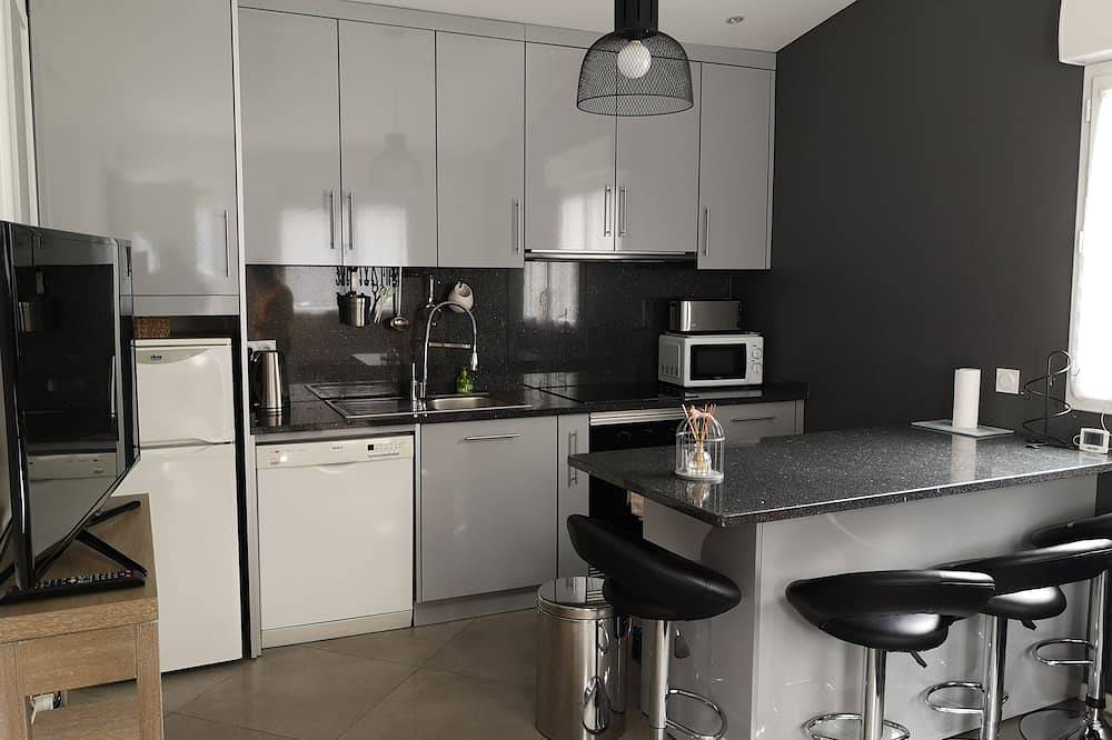 Entire apartment, 1 Bedroom Apartment in Fresnes in Fresnes, Val-de-Marne