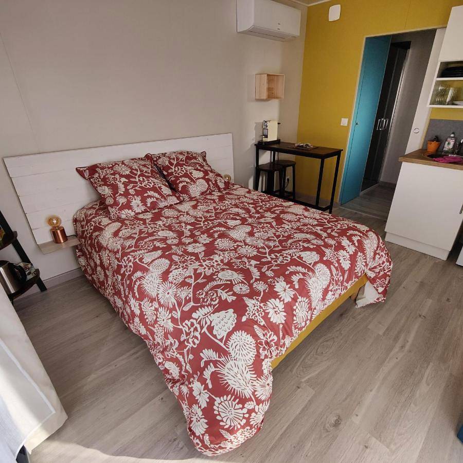 Appartement entier, One-Bedroom Apartment in Goudargues, Région de Nîmes