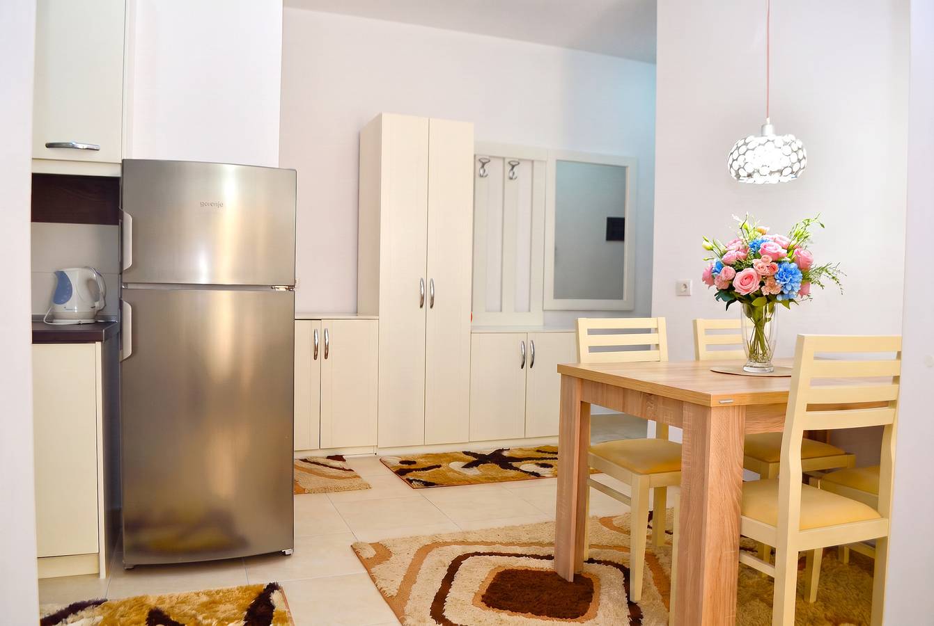 Apartamento entero, Apartamento de vacaciones para 3 personas con balcón in Sarandë, Vlorë