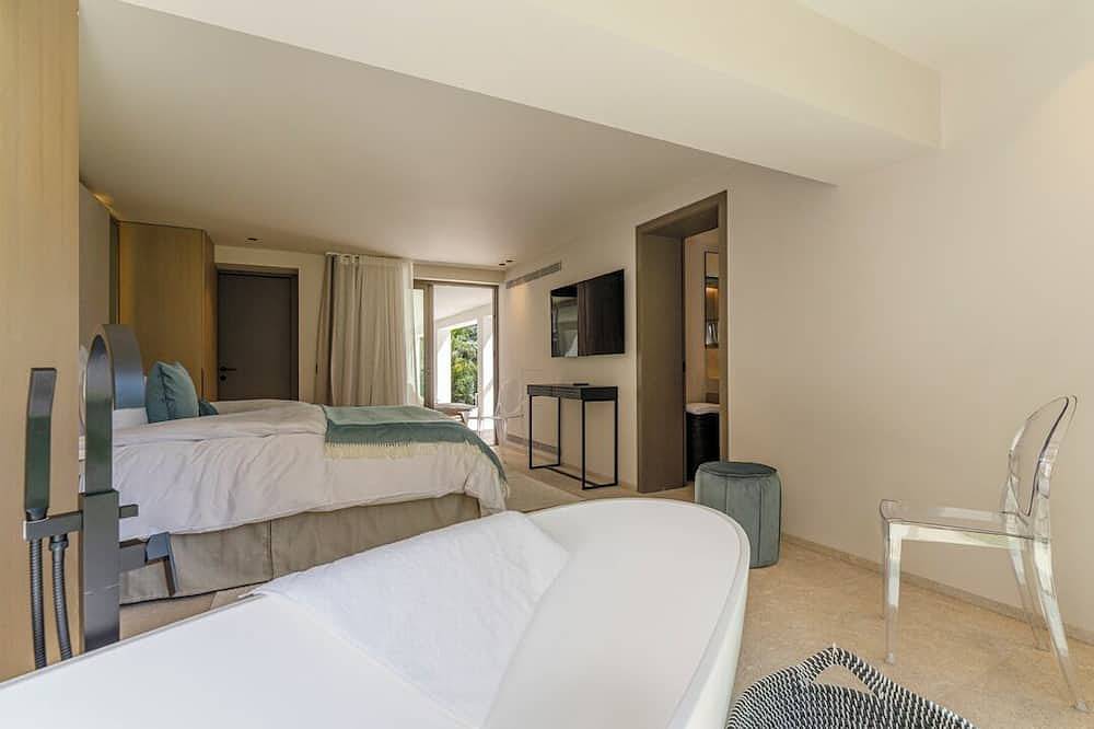Villa Riviera by The Private Hideaway in Costa d'en Blanes in Costa d'en Blanes, Calvià