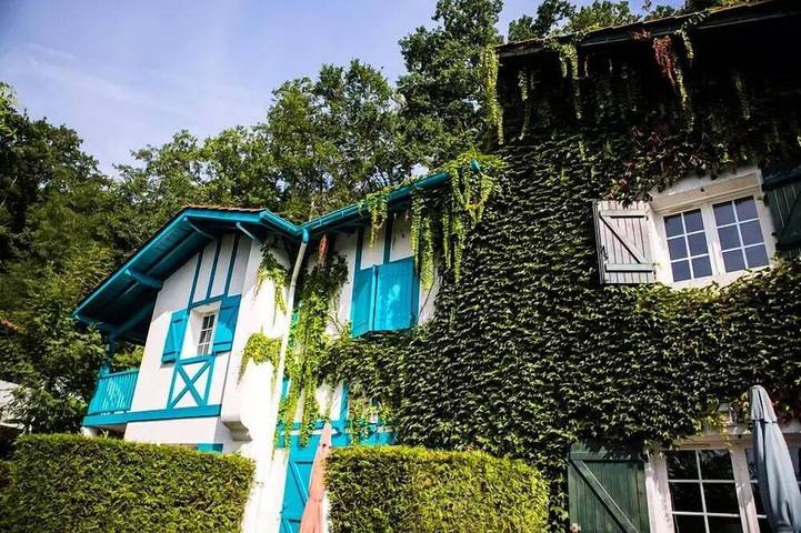 Location de vacances pour 6 personnes, avec terrasse à La Bastide-Clairence - 3