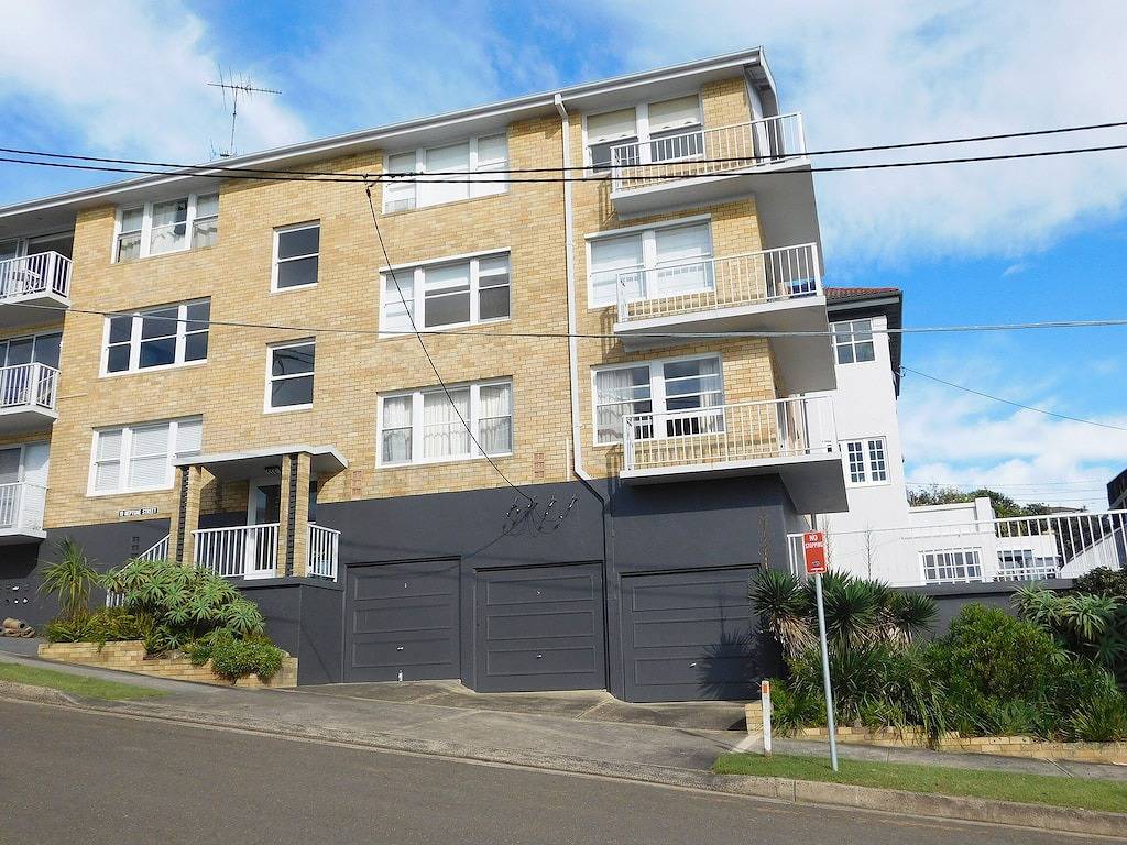 Ganze Wohnung, Watch The Sunrise Over Coogee | 2 Bedrooms + Garage in Sydney, New South Wales