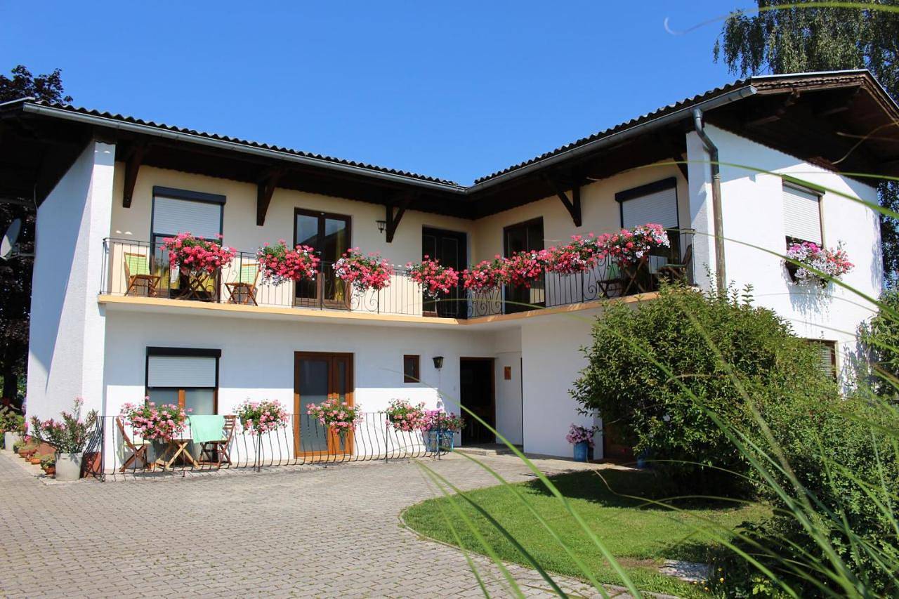 Double Room - Ground Floor in Schiefling am See, Klagenfurt-Land
