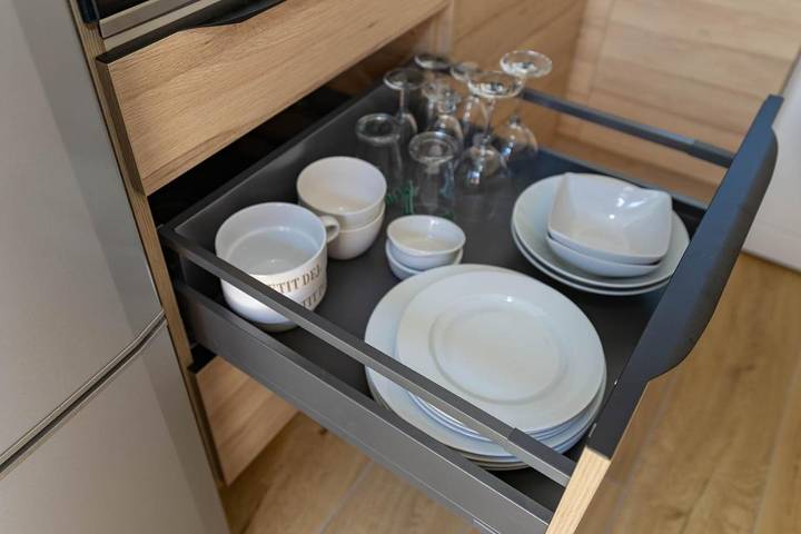 Gîte pour 2 personnes, avec terrasse et jardin ainsi que jacuzzi et piscine à Peyruis - 4