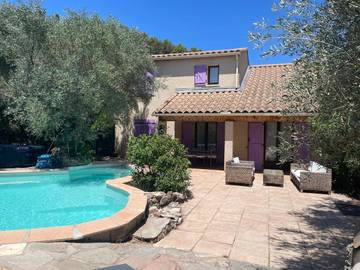 Cottage pour 6 personnes, avec jardin ainsi que piscine et jacuzzi à Solliès-Pont