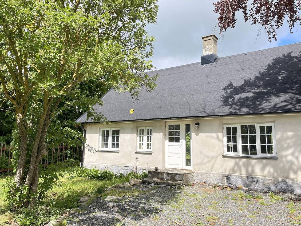 Lugnt semesterboende på landet med terrass in Österlen