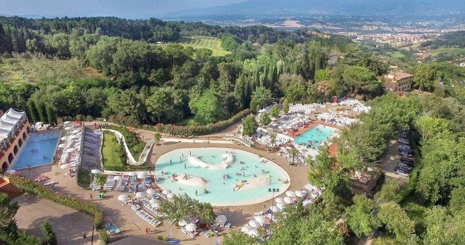 Villaggio vacanza per 5 persone, con Terrazza e Giardino nonché Piscina per bambini e Piscina in Chianti