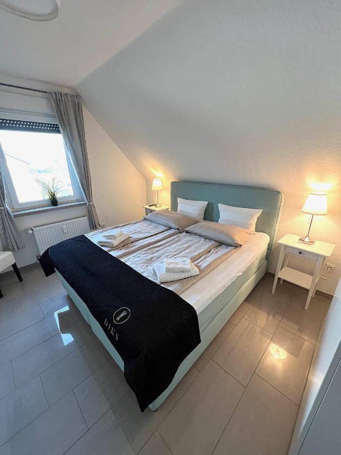 Ferienwohnung für 3 Personen, mit Balkon und Terrasse sowie Garten und Ausblick in Hagenburg