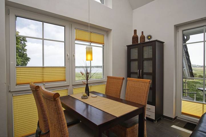 Ferienwohnung für 2 Personen, mit Balkon und Seeblick in Süd-Rügen - 3