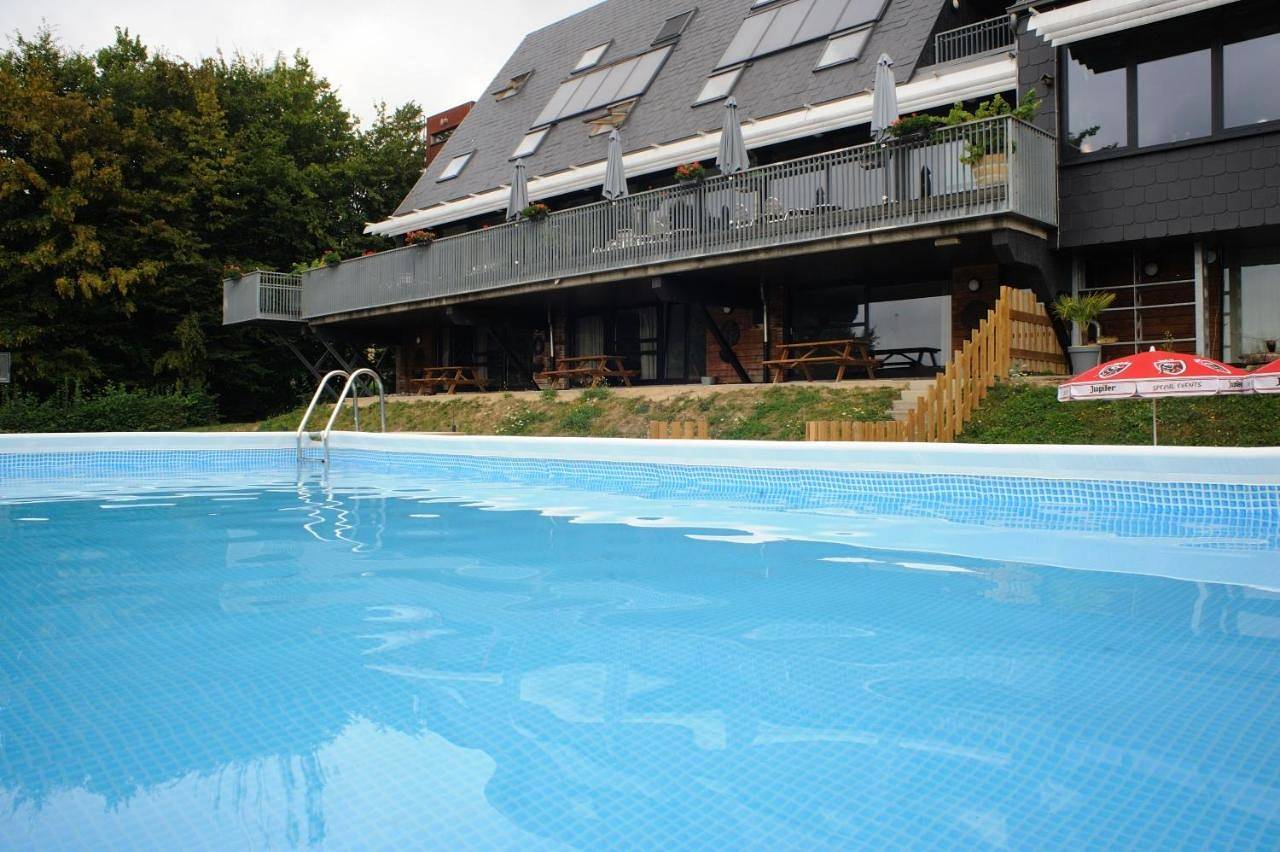 Quadruple Room with Private Bathroom in Fouron-Saint-Martin, Fourons