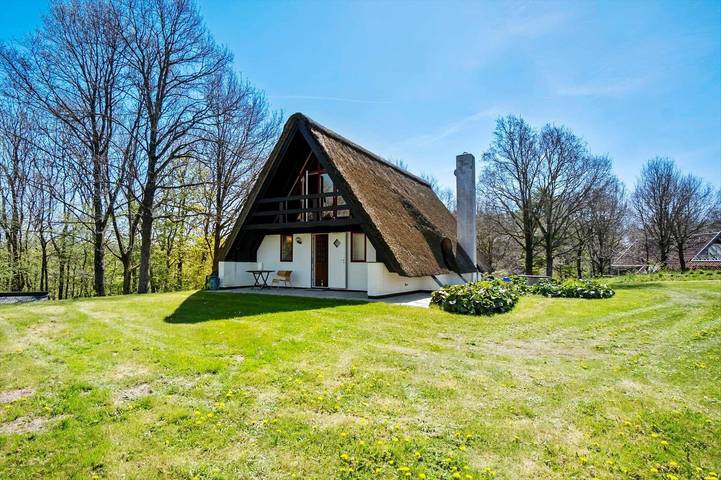 Ferienhaus für 6 Personen, mit Balkon und Terrasse sowie Garten in Båring Strand
