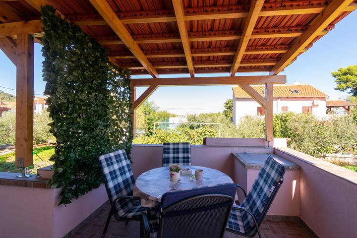 Ferienwohnung für 4 Personen, mit Balkon/Terrasse in Preko
