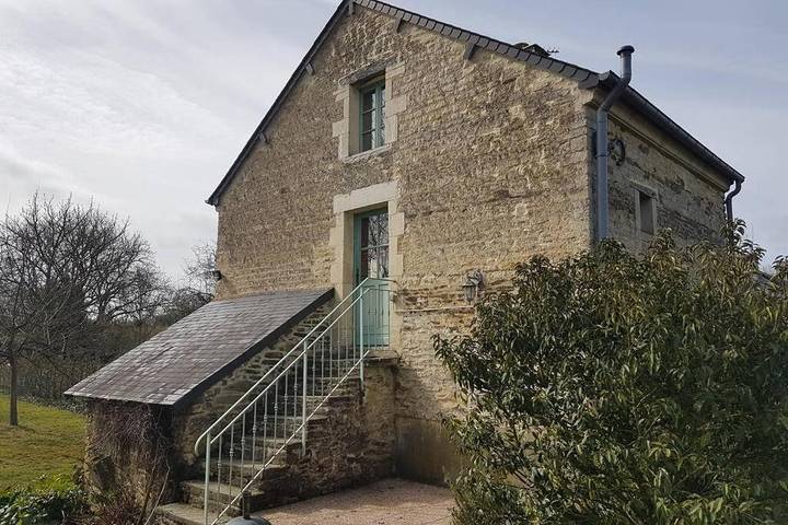 Gîte pour 3 personnes, avec terrasse dans Cesny-Bois-Halbout