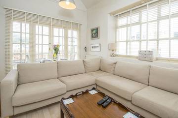 Cottage for 2 People in Little Haven, Pembrokeshire, Photo 2