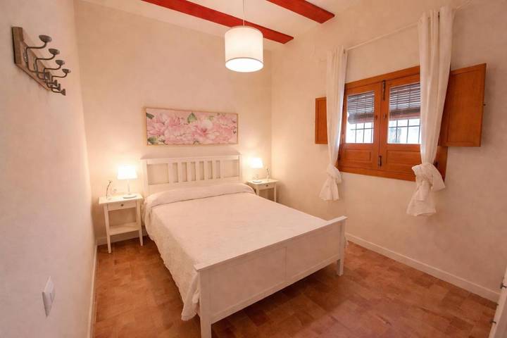 Casa rural para 6 personas, con Balcón y Terraza además de Jardín y Piscina en Montellano - 3