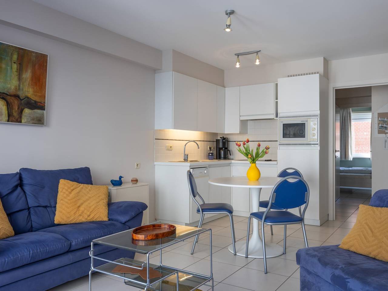 Geheel appartement, Verzorgd appartement met zeezicht in Middelkerke, Belgische Kust