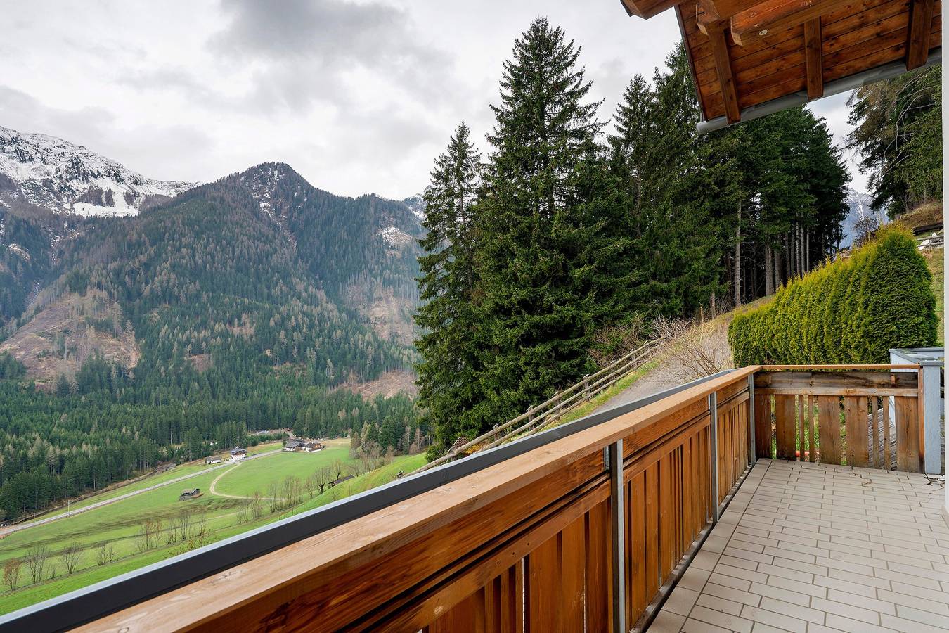 Ganze Wohnung, Apartment 'Mair Am Tinkhof Feldwohnung' mit Bergblick, privater Terrasse und Wlan in Mühlwald, Zillertaler Alpen