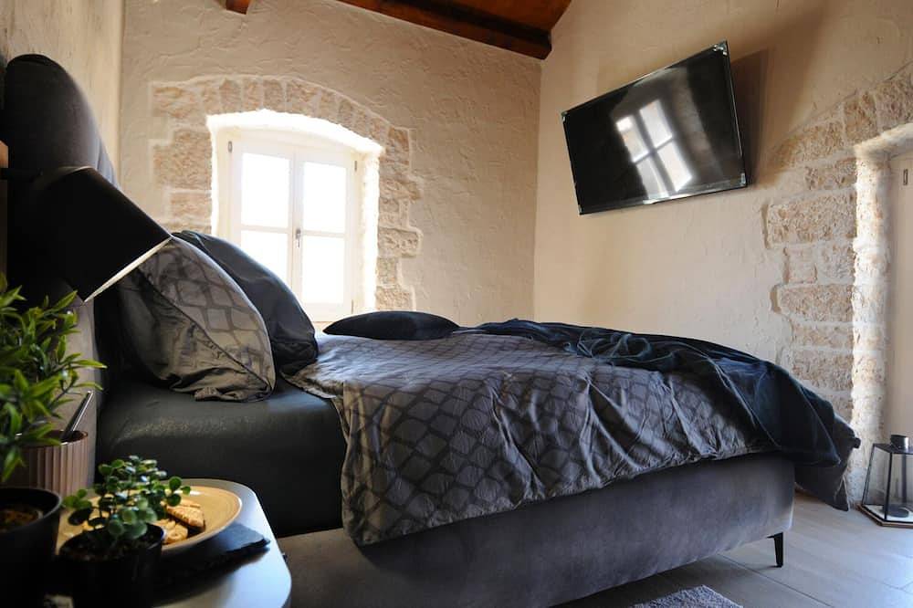 Design stone villa Angelina in charming Markovac in Visignano (Općina), Istria centrale
