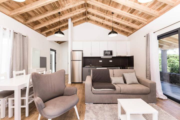 Casa de férias para 2 pessoas, com jardim e vista em São Roque do Pico