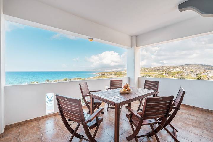 Location de vacances pour 6 personnes, avec Balcon et Jardin dans Rhodes