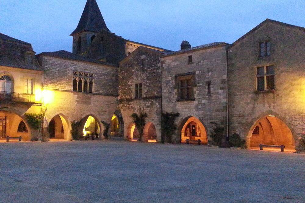 Aimer la vie dans les murs de l'un des 100 plus beaux villages de France! in Monpazier, Périgord Pourpre