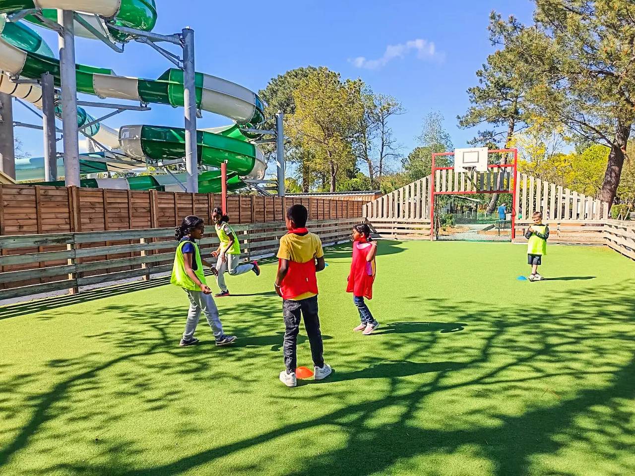 Mobilheim Cosy Tv Clim Wifi - 2 chb - 4 Anzeigen + 1 enf -10 in Hourtin, Regionaler Naturpark Médoc