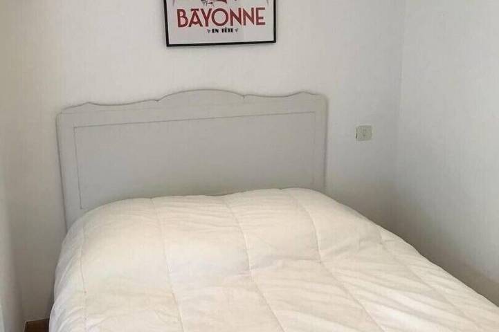 Location de vacances pour 6 personnes, avec jardin et piscine à Itxassou - 4