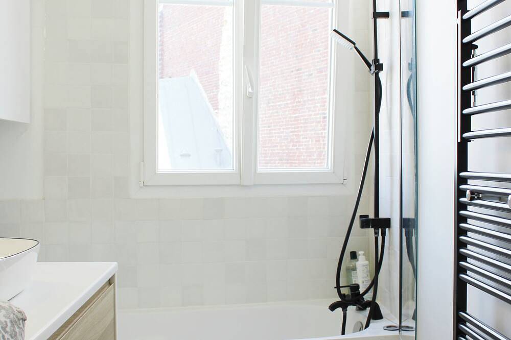 Apartamento entero, Bright apartment near metro in Clichy, Altos del Sena