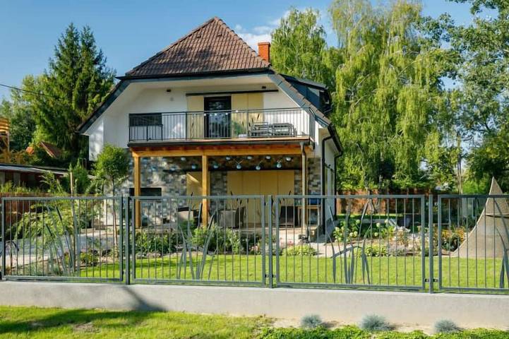 Ferienwohnung für 7 Personen, mit Garten und Terrasse - 1
