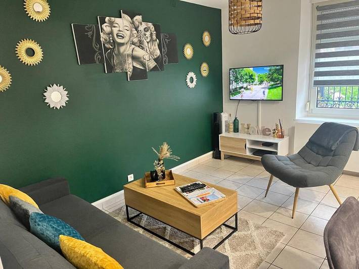 Gîte pour 4 personnes, avec terrasse à Chantraine