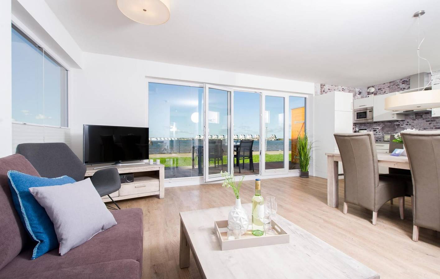Ganze Ferienwohnung, Appartement mit Meerblick, Terrasse, TV, Grill und Parkplatz in Olpenitz, Kappeln