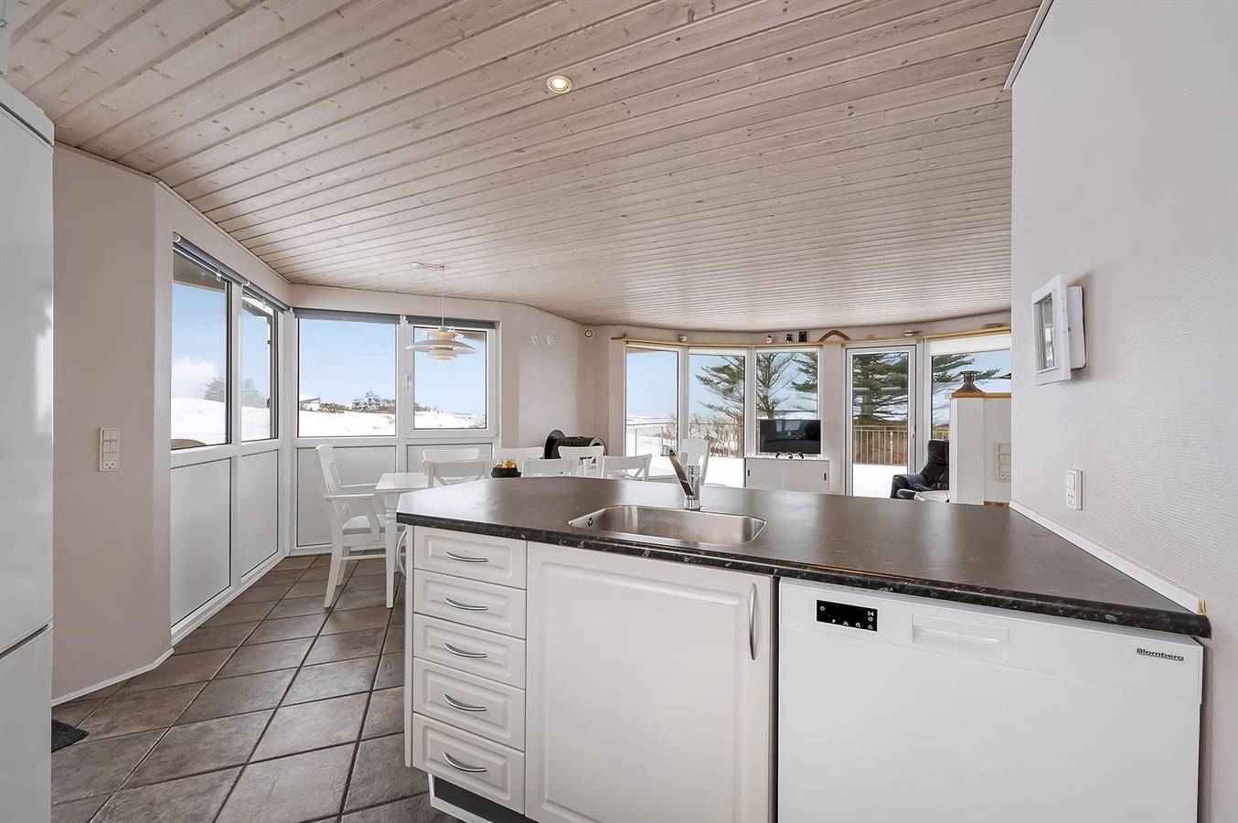 Nice home in Struer w/ Sauna, Wifi and 4 Bedrooms in Humlum, Struer