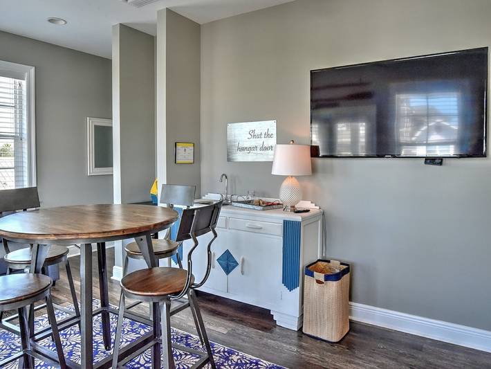 Vacation home for 22 people, with balcony in Destin