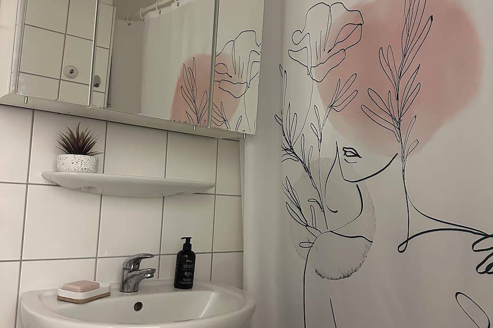 Ganze Wohnung, Möbilierte Wohnung/Studio im Zentrum von Frankfurt, direkt neben der Alten Oper. in Frankfurt, Südhessen