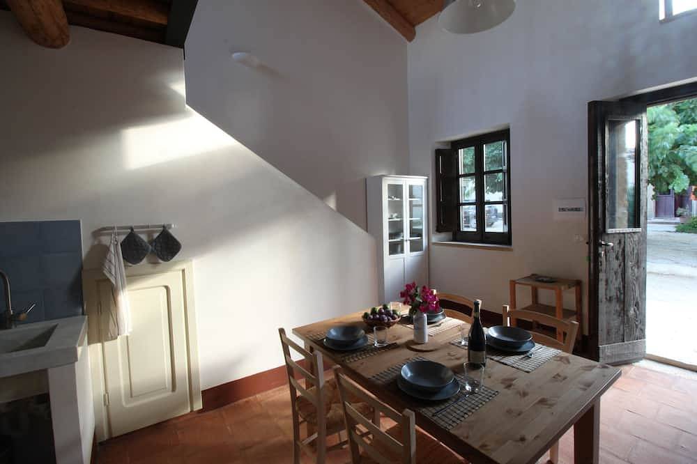 Antico Baglio Siciliano # 2 in Partinico, Palermo Provinz