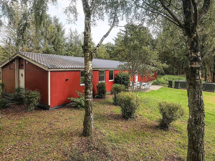 Ferieudlejning for 20 personer, med Terrasse i Morsø