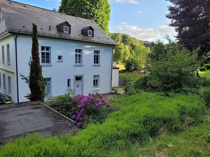 Ferienwohnung für 12 Personen, mit Whirlpool und Terrasse sowie Seeblick in Lüdenscheid