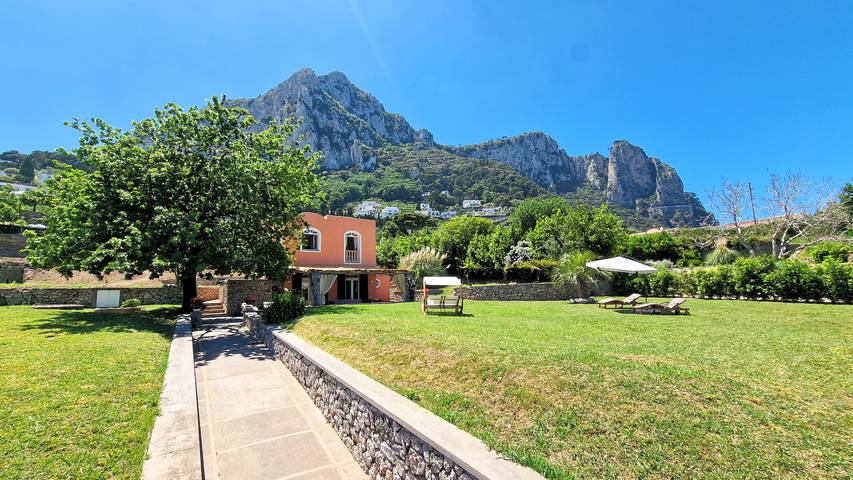 Ferienhaus für 6 Personen, mit Terrasse und Garten in Capri - 2